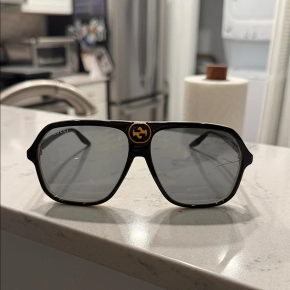 Gucci | Accessories | Gucci Cream And Black Aviator 
